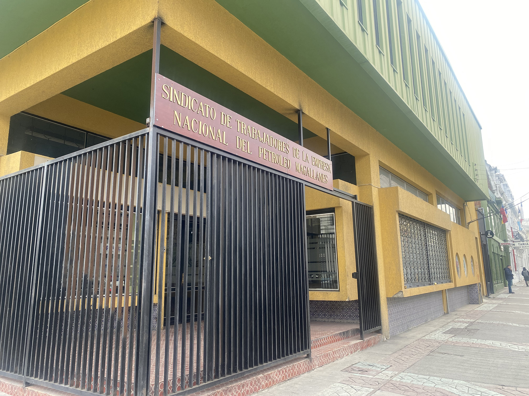 Sindicato de trabajadores de Enap Magallanes, brinda un especial saludo a los dirigentes sindicales de la región en su día