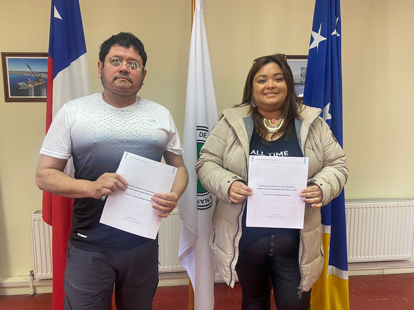Sindicato de trabajadores de Enap Magallanes firmó convenio con Entel Chile, para mantener plan de telefonía de los socios.