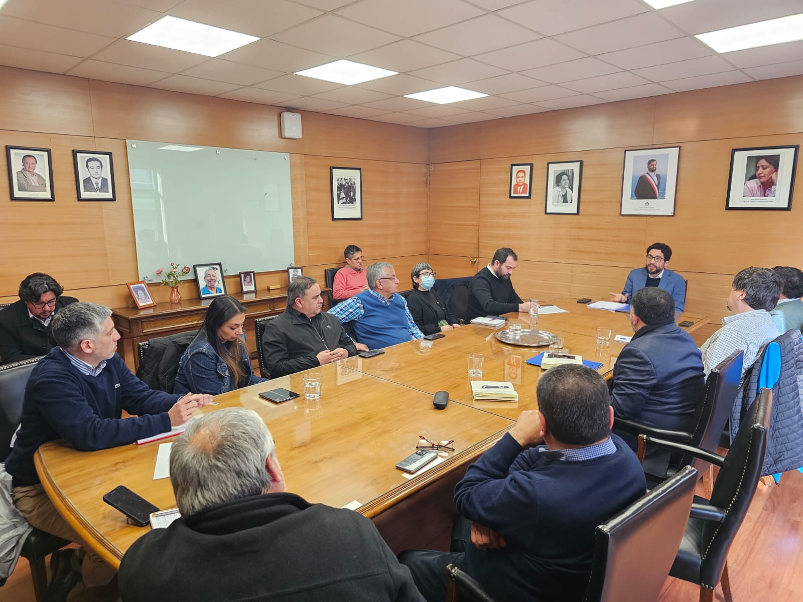 Contradicciones en ENAP sobre despidos generan preocupación entre los sindicatos de trabajadores de la empresa